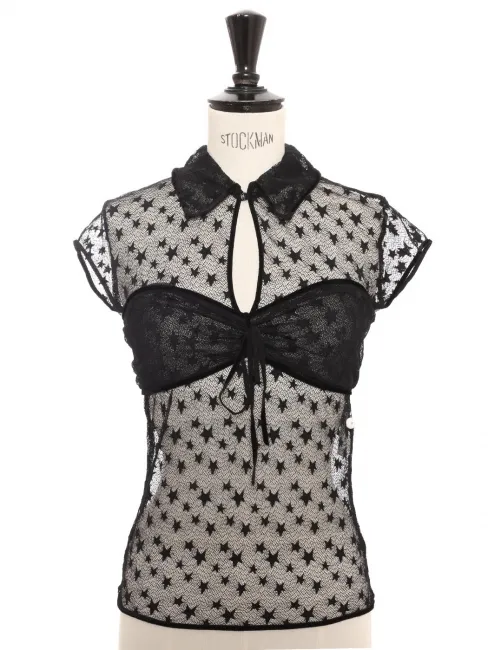 Top en maille noir manches courtes brodé étoiles bordé velours boutons CC Fall Winter Prix boutique 8500€ Taille 36