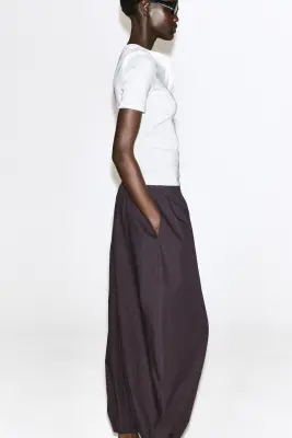 PANTALON BALLON EN COTON FLUIDE - BRUN — photo 3