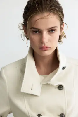 Veste à fermeture croisée avec col entonnoir - Beige clair — photo 4