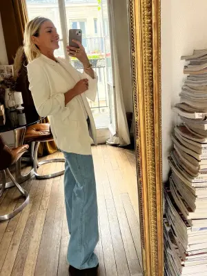 Veste blazer fluide en crêpe blanc fente côté Prix boutique 1700€ Taille 38 — photo 3