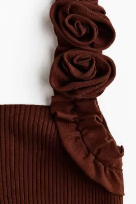 Top en maille côtelée avec roses appliquées - Brun rouille — photo 4