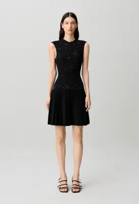Robe courte ajustée maille sequins