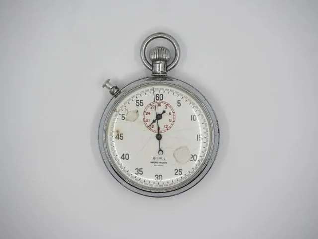 Chronometre mecanique ancre 11 rubis antichoc