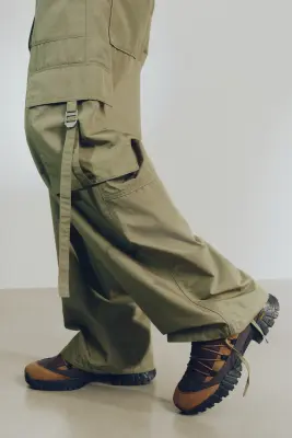 Pantalon cargo Loose Fit - Vert kaki — photo 4