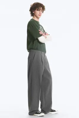 Pantalon de tailleur ample Uno - Gris foncé rayé — photo 4