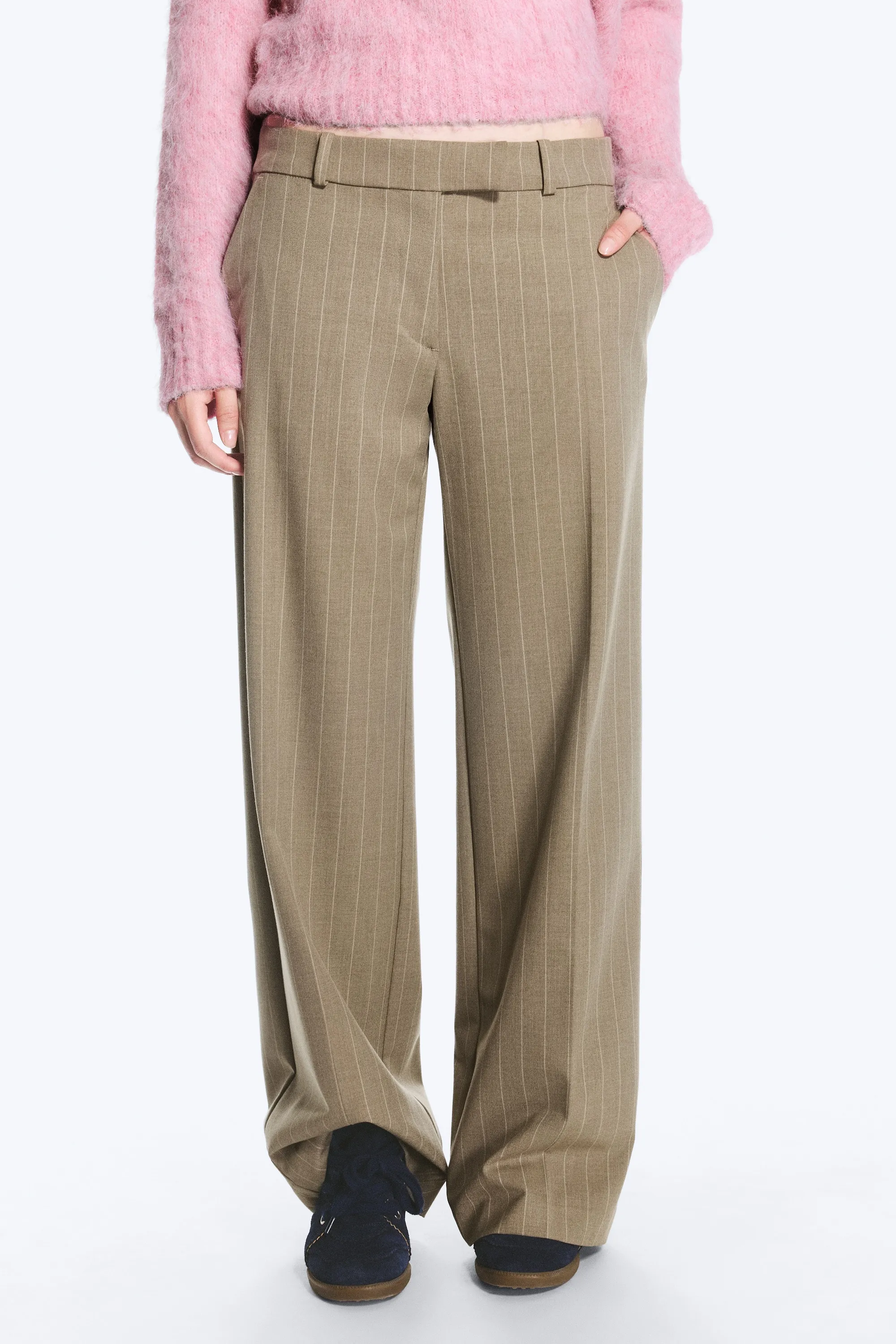 Pantalon de costume taille basse - Taupe à fines rayures