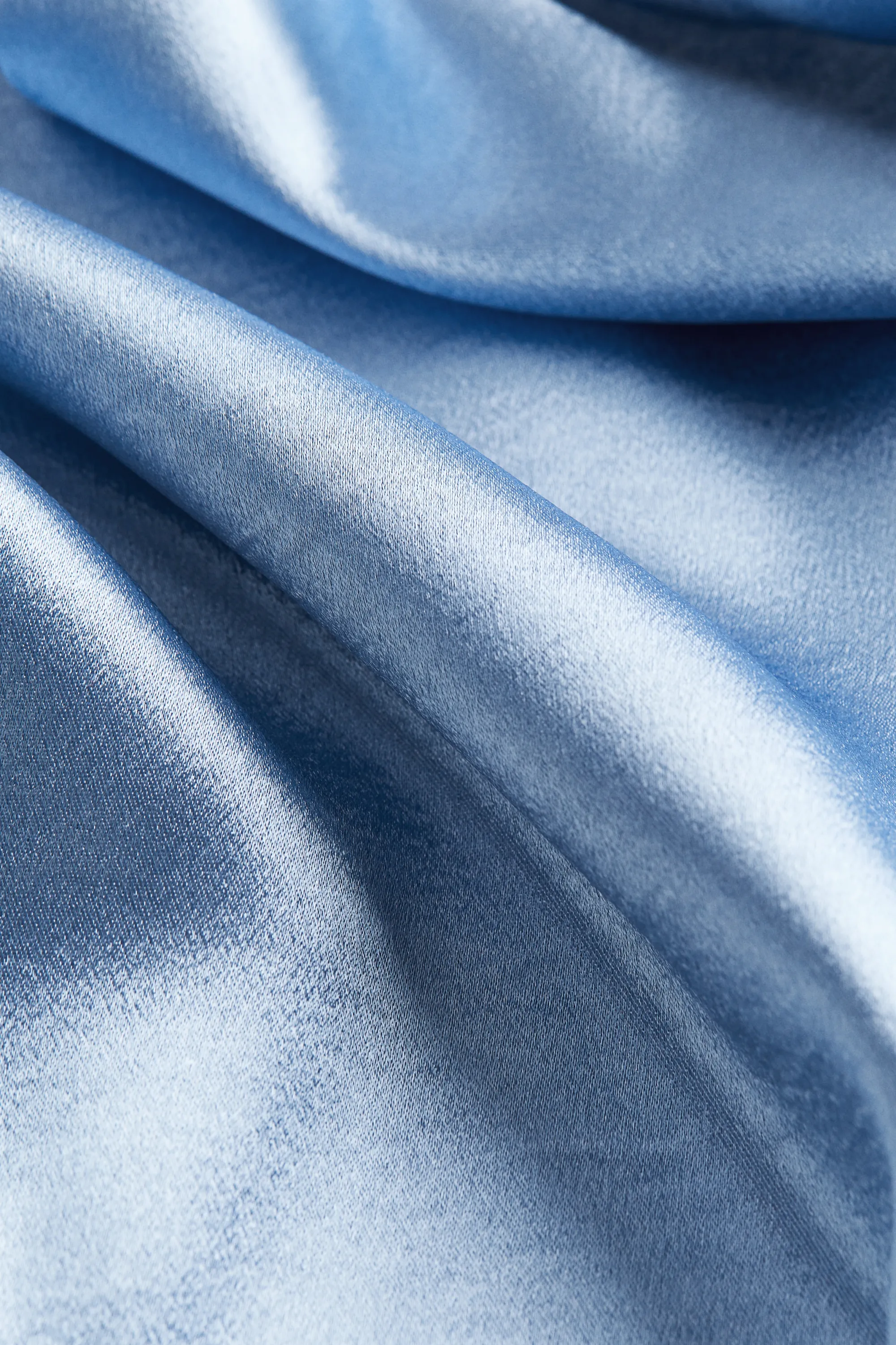 Robe en satin à effet ruché - Bleu clair