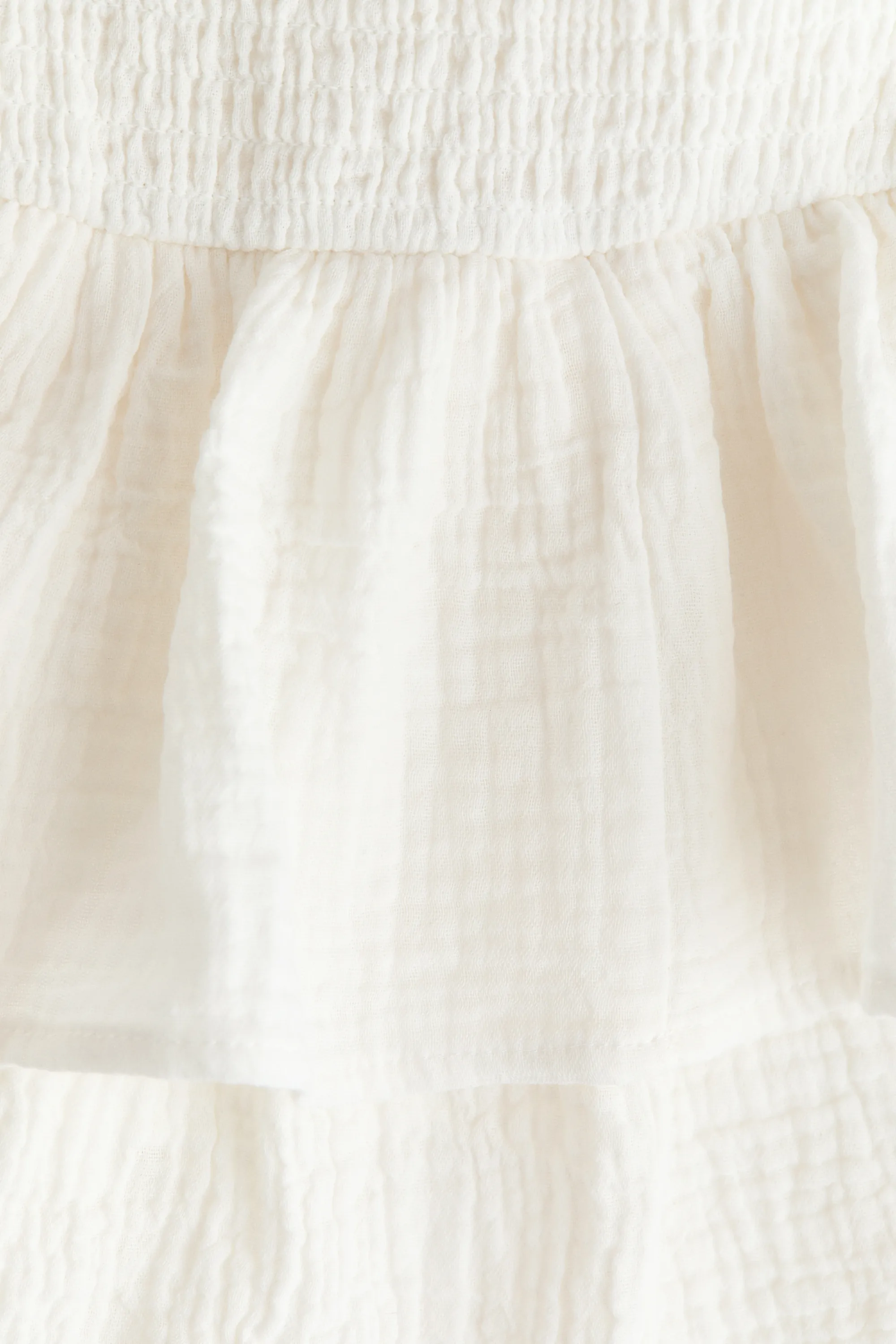 Robe à étages smockée - Crème