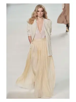 Jupe longue taille haute en mousseline de soie plissée jaune moutarde Prix boutique 2200€ Taille 36 — photo 3