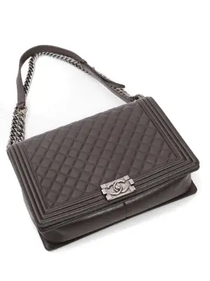 Sac en cuir matelassé gris foncé BOY grand modèle chaîne argent Retail price 7500€ — photo 3