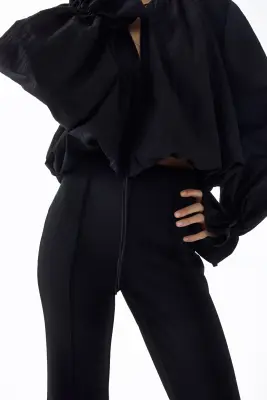 Pantalon évasé avec plis - Noir — photo 1