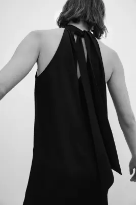 Robe avec détail noué et base en pointes - Noir — photo 2