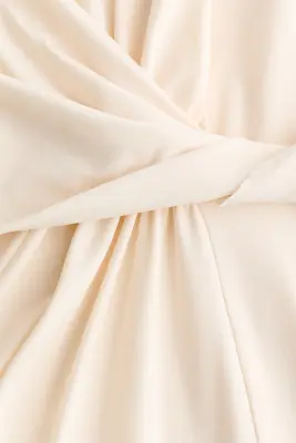 Robe asymétrique avec détail torsadé - Beige clair — photo 4