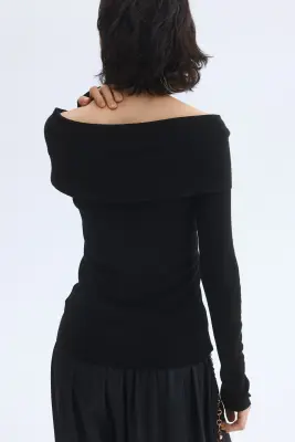Top épaules nues avec détail torsadé - Noir — photo 2