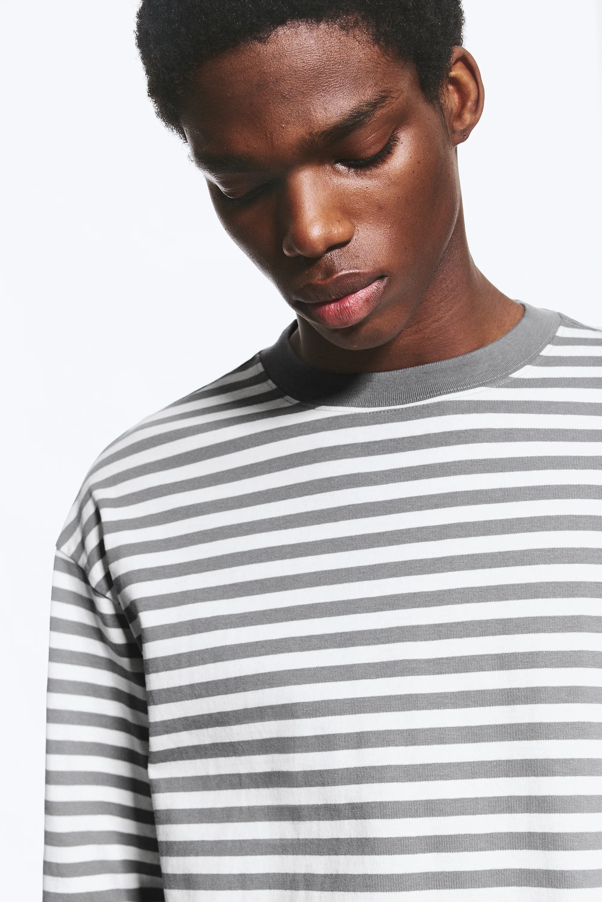 T-shirt ample à manches longues - Blanc/Gris rayé