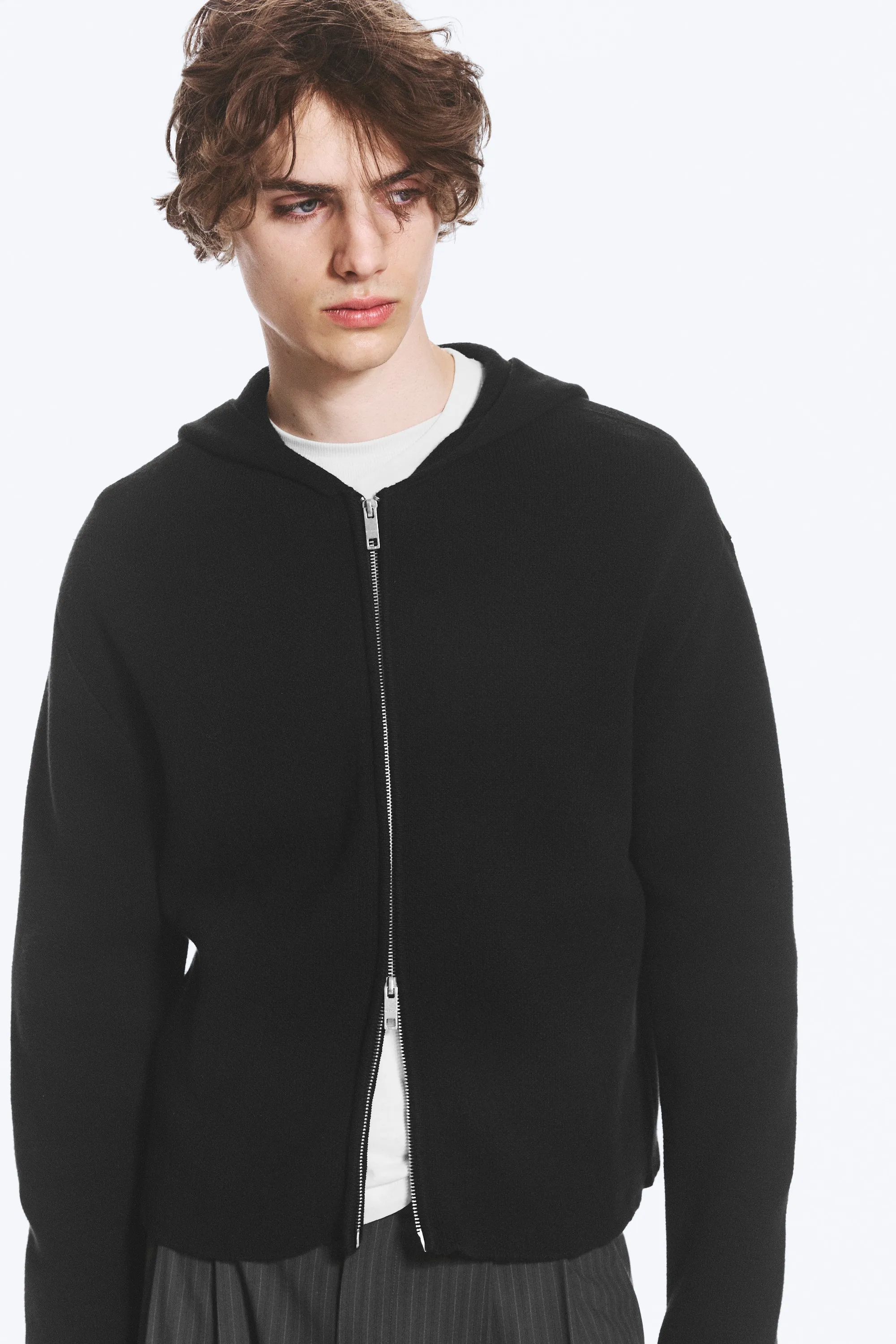 Sweat à capuche zippé confectionné - Noir
