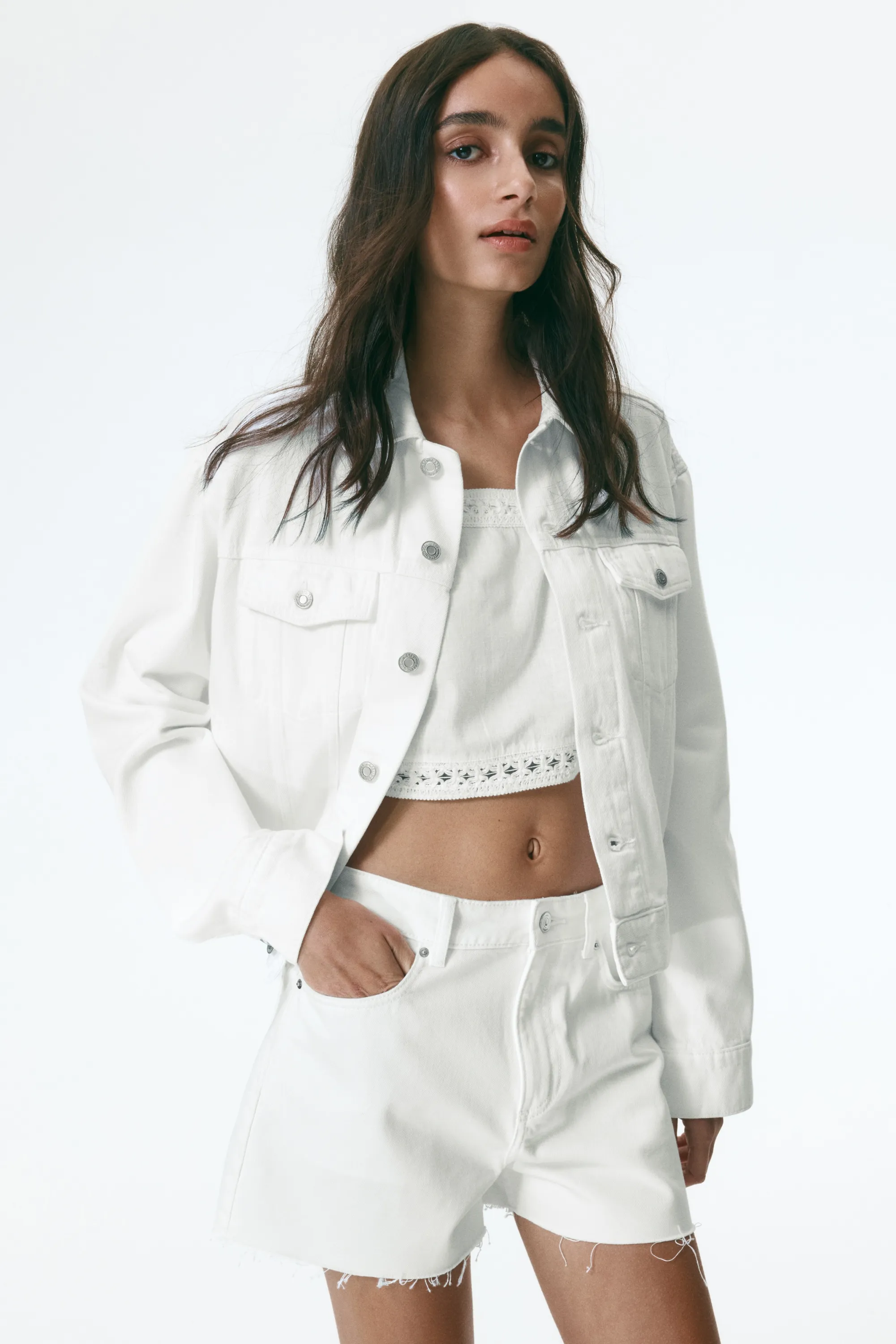 Short en denim avec bords à cru - Crème