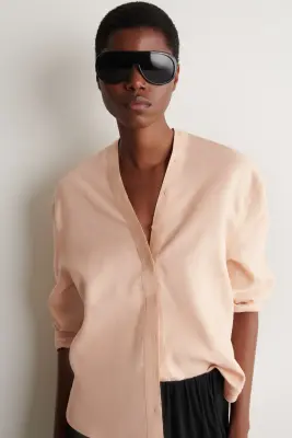 CHEMISE BOUTONNÉE EN LIN À COL EN V - PÊCHE — photo 4
