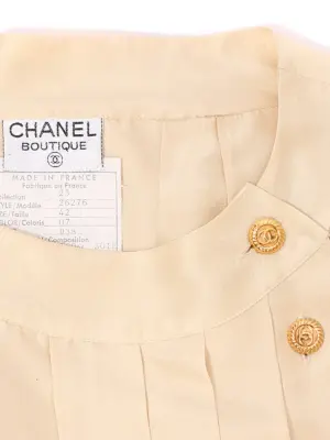 Top en soie blanc crème bouton bijoux doré Prix boutique 3200€ Taille XS — photo 2