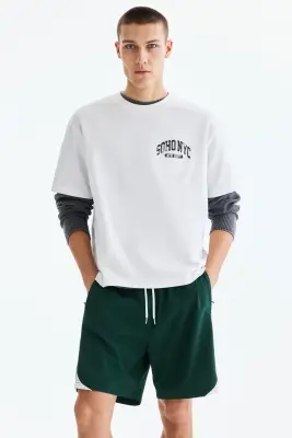 Short de survêtement Regular Fit - Vert foncé/color block — photo 1