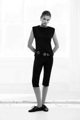 Top sans manches avec encolure bénitier - Noir — photo 1