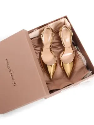 Sandales à talon épais et bride cheville en cuir métallisé doré Px boutique 790€ Taille 40,5 — photo 2