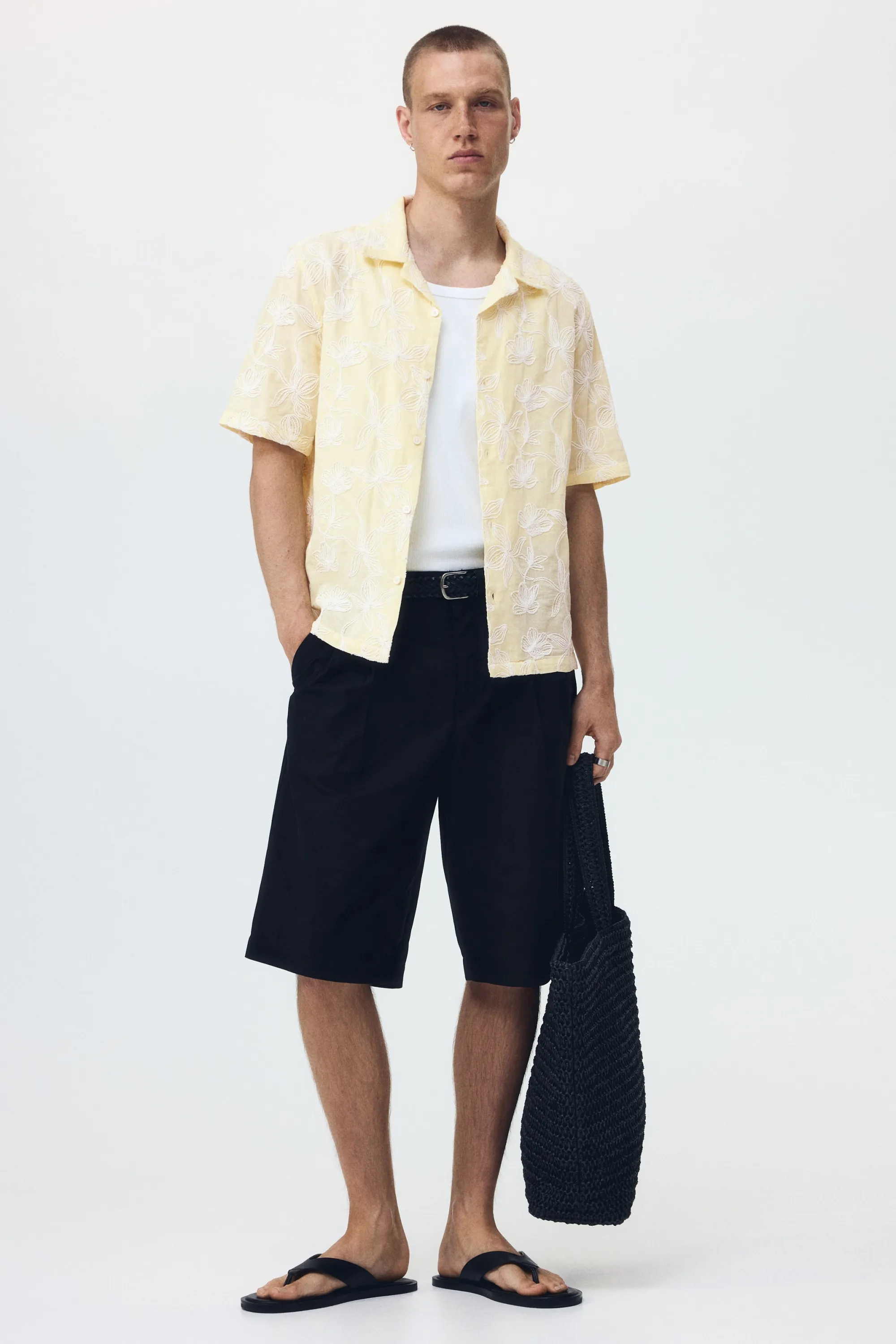 Chemise brodée Regular Fit avec col cubain - Jaune clair/motif