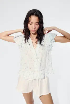 Blouse avec dentelle - Bleu clair/fleuri — photo 1