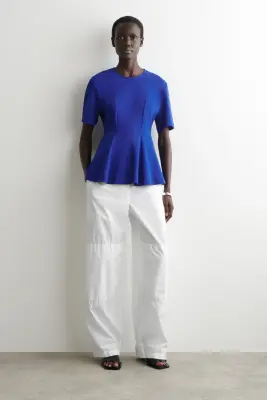 T-SHIRT CINTRÉ EN COTON - BLEU COBALT — photo 2