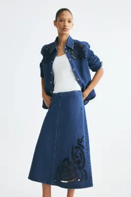 Jupe en denim avec broderie anglaise - Bleu denim/bleu marine — photo 1