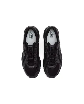 740v2 Black Cement — photo 4