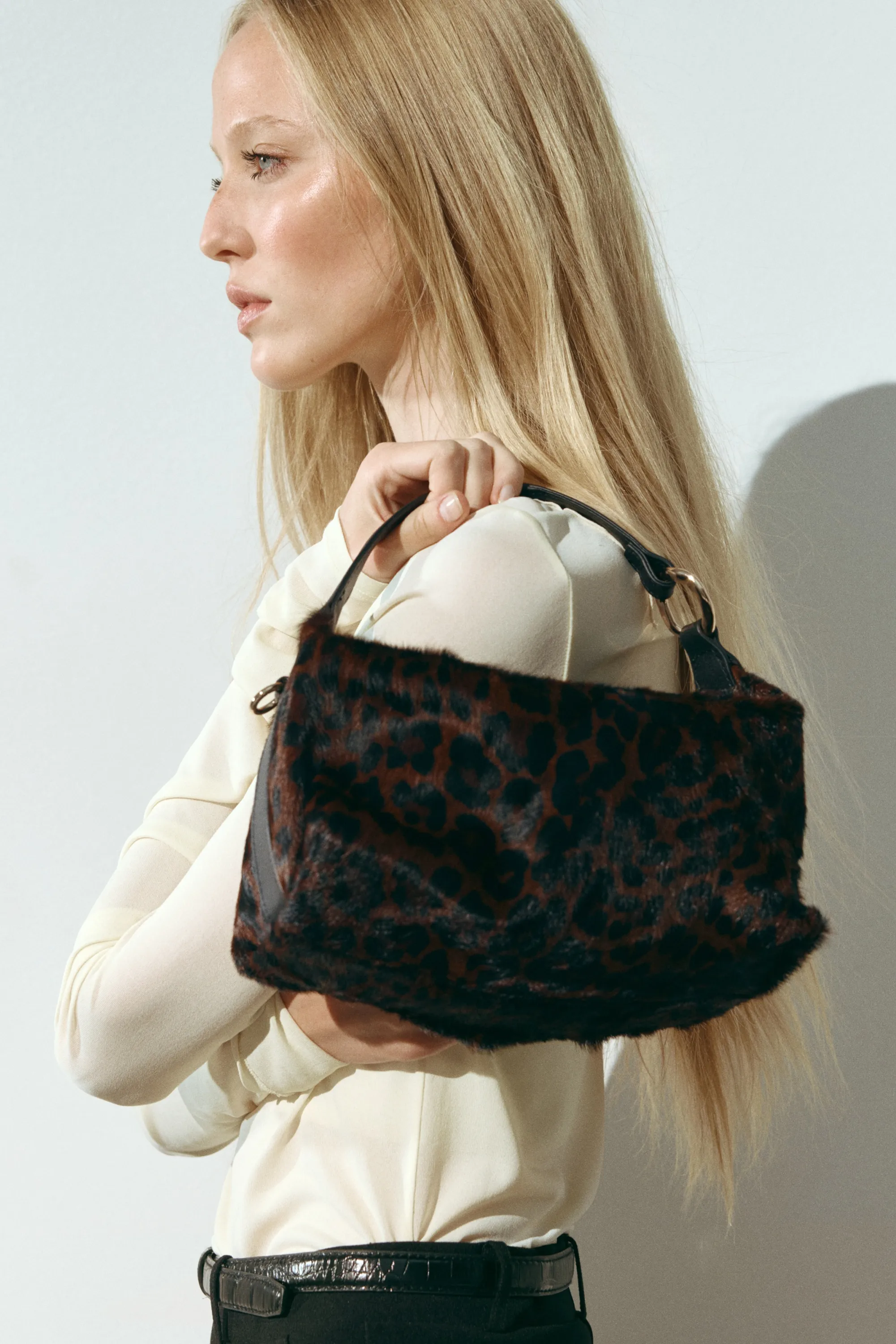 Sac crossbody en cuir - Marron foncé/imitation léopard
