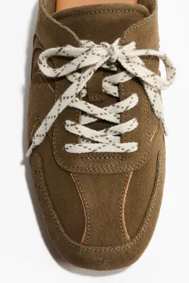 Mules façon sneakers en cuir velours - Vert kaki foncé — photo 3