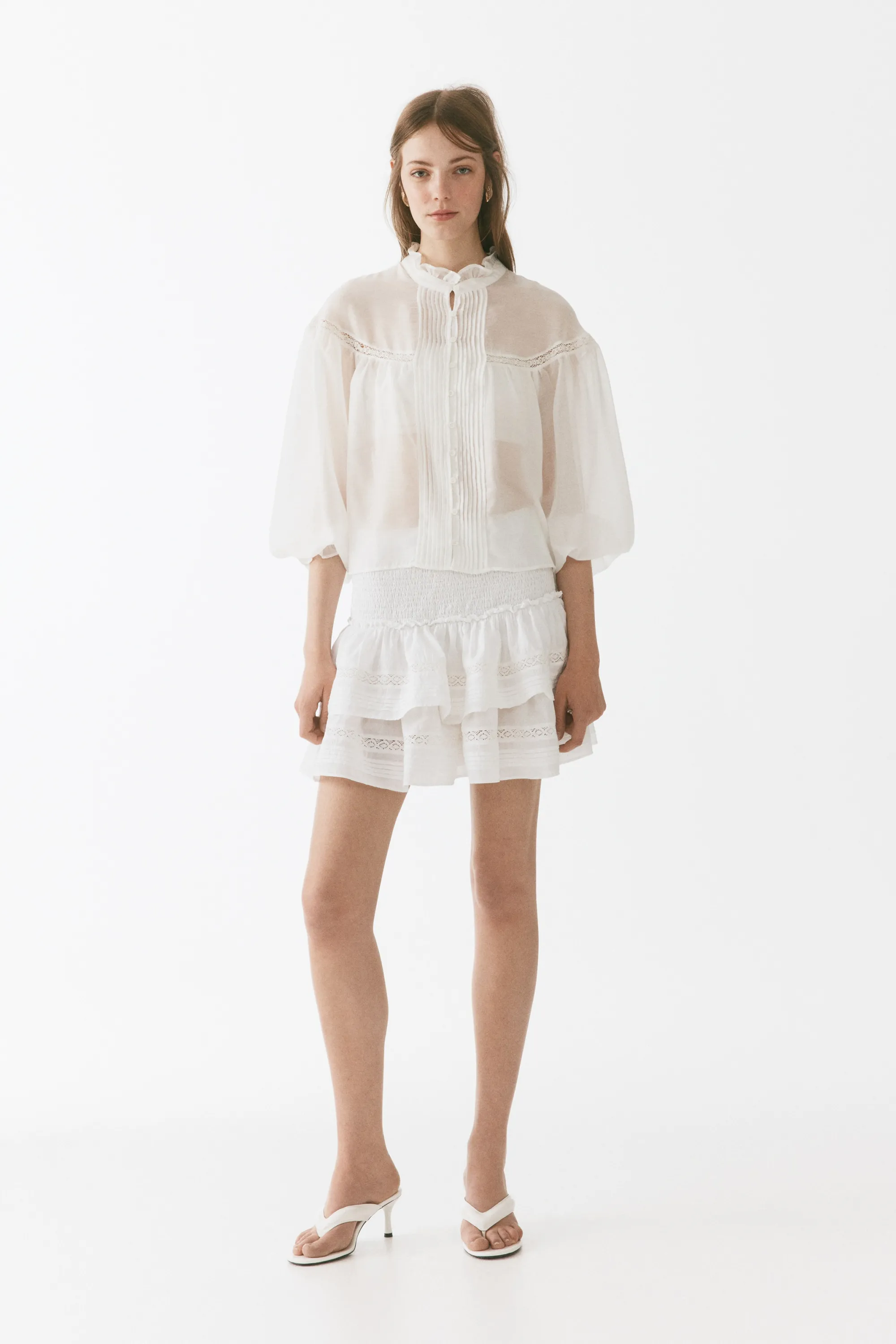 Frill-trimmed balloon-sleeved blouse - Blanc