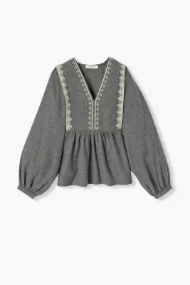 Blouse brodée Femme