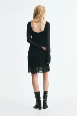 Robe ajustée en mousseline - Noir — photo 2