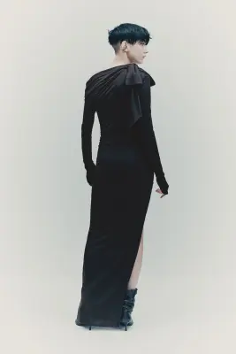 Robe moulante avec nœud - Marron foncé — photo 3