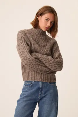 Pull Angie Loutre — photo 2