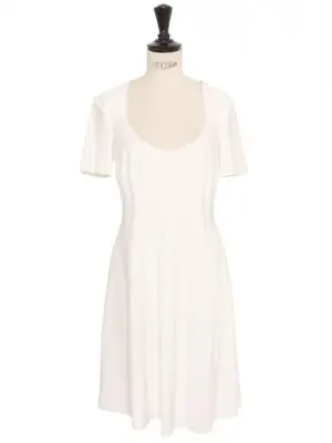 Robe manches courtes en jersey stretch blanc Prix boutique 230€ Taille 38 — photo 1