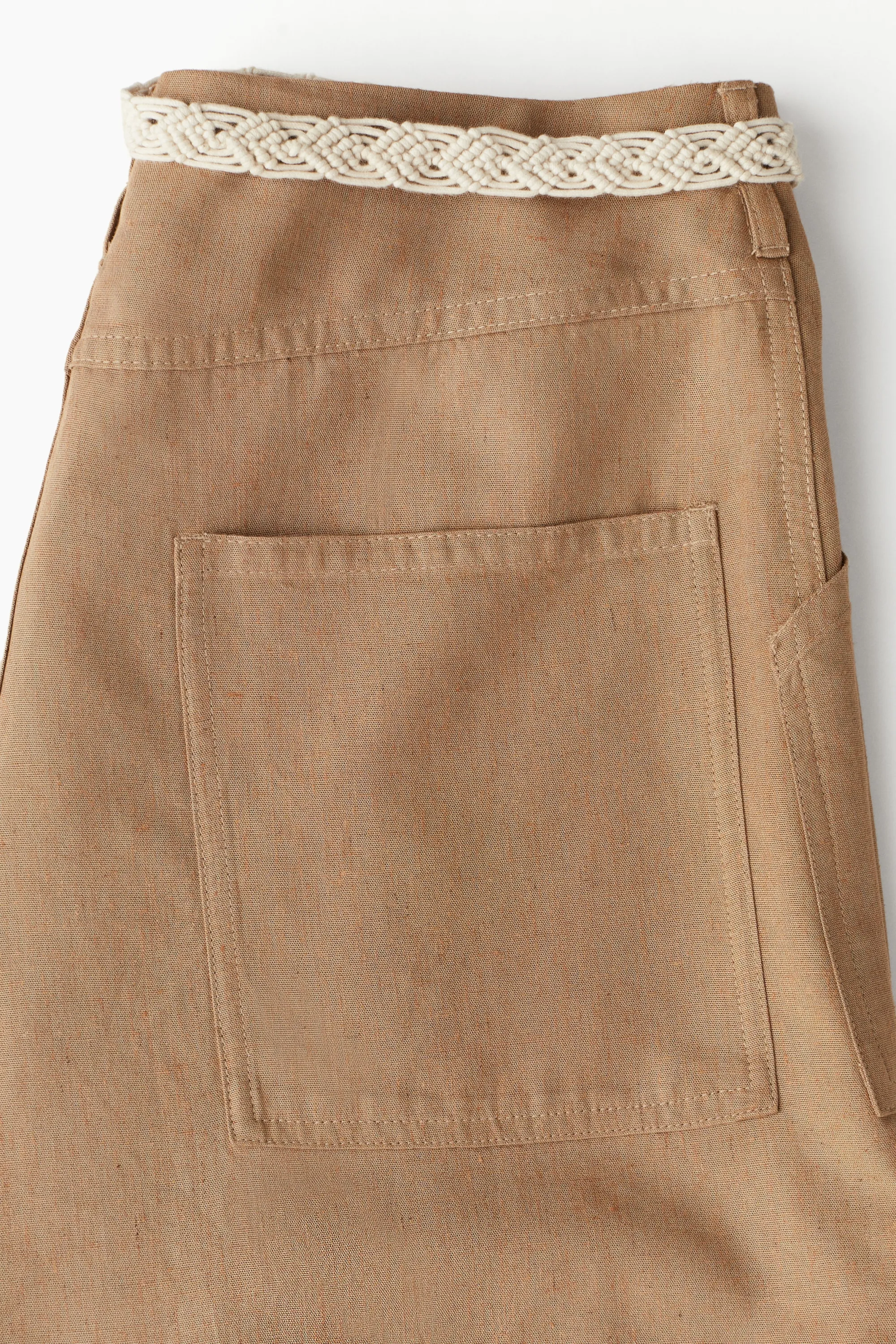 Short cargo avec ceinture en macramé - Beige