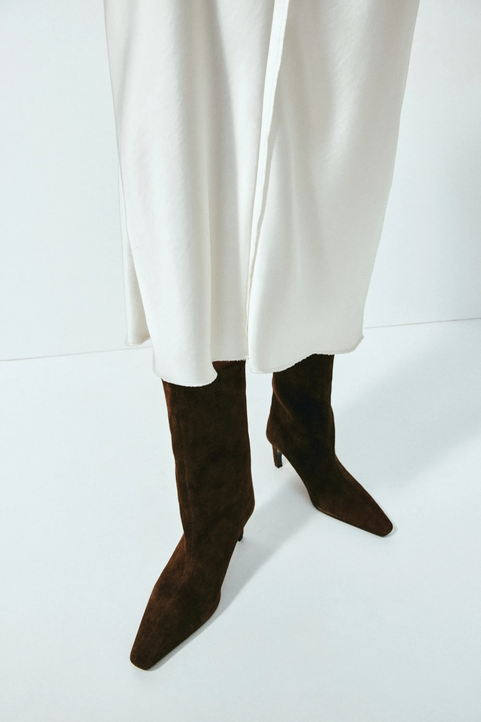 Bottes à talon en cuir velours - Marron foncé