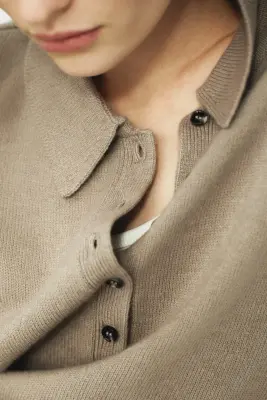 Pull façon polo avec épaulettes - Taupe — photo 1