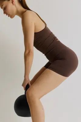 Short moulant scrunch Seamless DryMove™ - Moka chocolat — photo 4