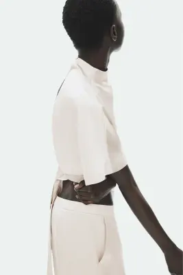 Top en satin avec dos ouvert - Beige clair — photo 3