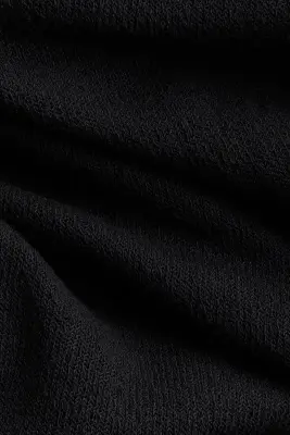 Robe à encolure bateau en maille fine - Noir — photo 4