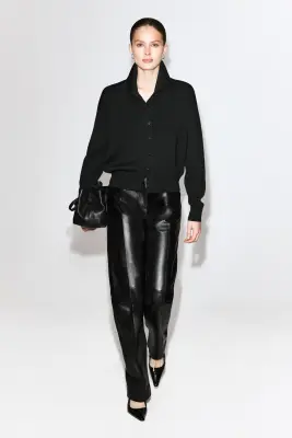 CARDIGAN À COL CHEMINÉE EN LAINE MÉRINOS - NOIR — photo 1