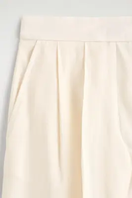 PLEATED MODAL WIDE-LEG TROUSERS - CRÈME — photo 5