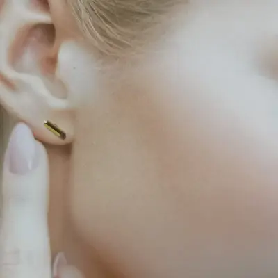 Pytte, 4 mm stick earrings — photo 2