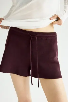 Short en maille fine avec cordon de serrage - Bordeaux — photo 2