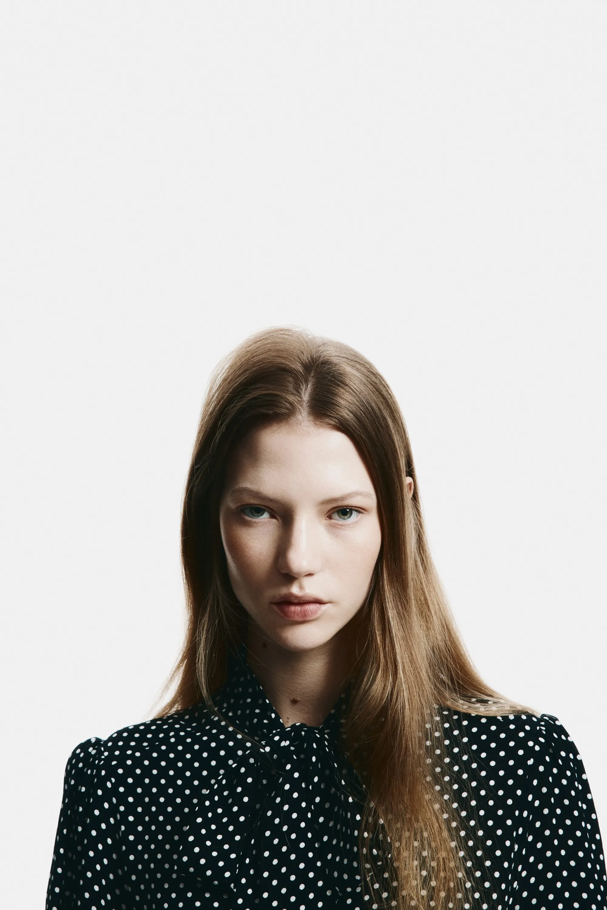Robe tunique avec col lavallière - Noir/pois